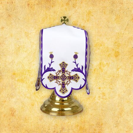 Embroidered chasuble "Maryjny"