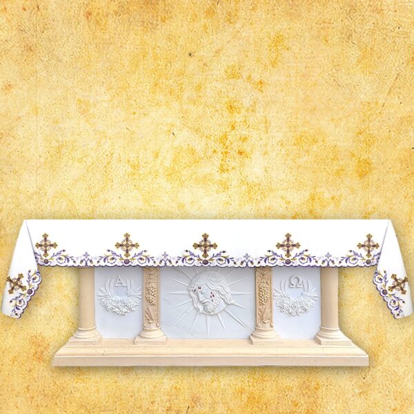 Embroidered chasuble "Maryjny"