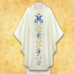 Embroidered chasuble "Maryjny"