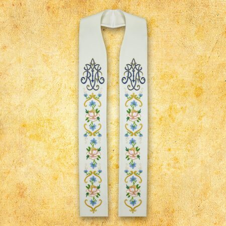 Embroidered chasuble "Maryjny"