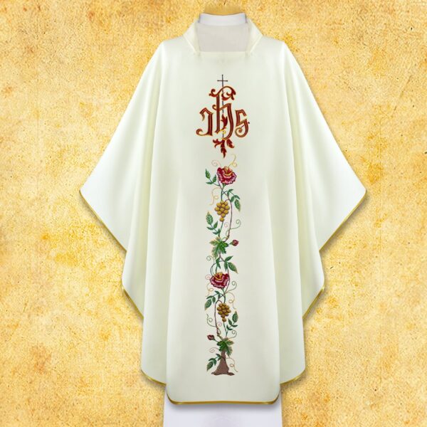 Ornat Haftowany "Maryjny" Embroidered chasuble "Maryjny"