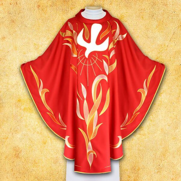 Embroidered chasuble "Maryjny"