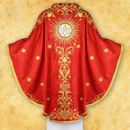 Embroidered chasuble "Maryjny"