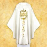 Embroidered chasuble "Maryjny"
