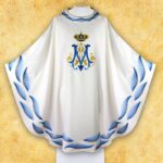 Embroidered chasuble "Maryjny"