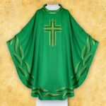 Embroidered chasuble "Maryjny"