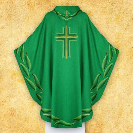 Embroidered chasuble "Maryjny"