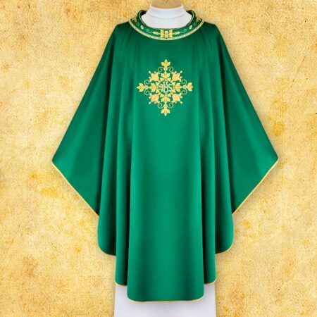 Embroidered chasuble "Presbitero"