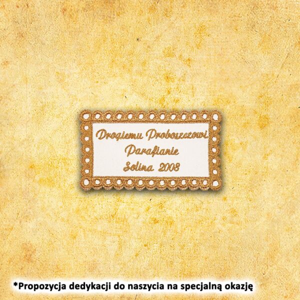 Embroidered dedication up to 20 letters