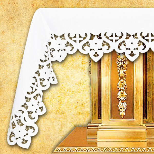 Embroidered tablecloth "Bianco Fiori"