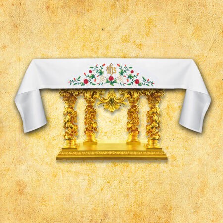 Tablecloth with embroidery on the front