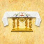 Tablecloth with embroidery on the front