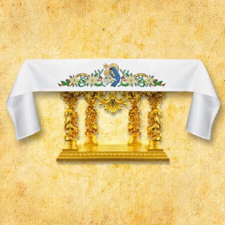 Tablecloth with embroidery on the front