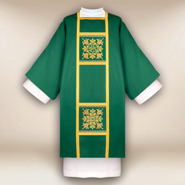 Embroidered dalmatic "Presbitero" green