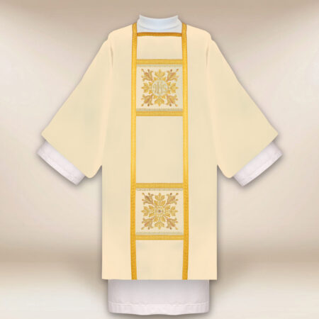 Embroidered dalmatic "Presbitero" ecru