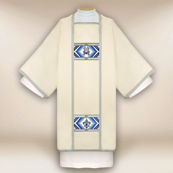 Embroidered dalmatic "Moderno Mariano"