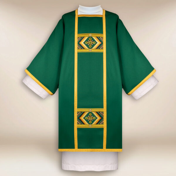 Embroidered dalmatic "Moderno Carisma" green