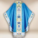 Maryjny ornat haftowany niebieski
