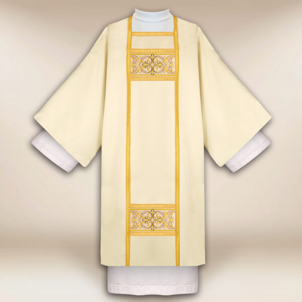 Embroidered dalmatic "Oremus"