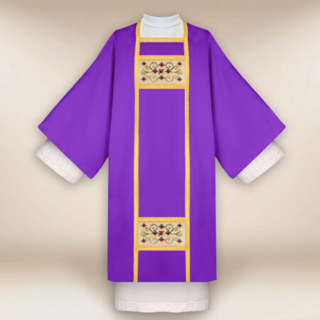 Embroidered dalmatic "Te Deum" purple