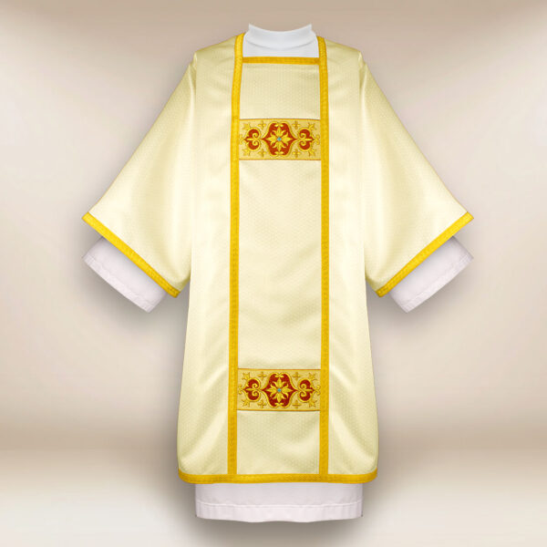 Ecru embroidered dalmatic