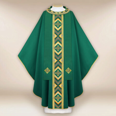 Embroidered chasuble "Moderno Carisma"