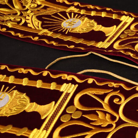 Embroidered Roman stole on plush "Chalice"