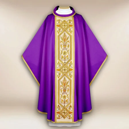 Embroidered chasuble "Ricamo Oro"