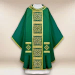 Embroidered chasuble "Brillante-Verde"