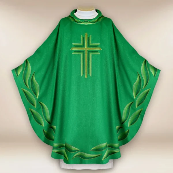 Embroidered Chasuble "Ombre Colorate" Green