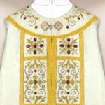 Embroidered cope "Massimo-Bianco"