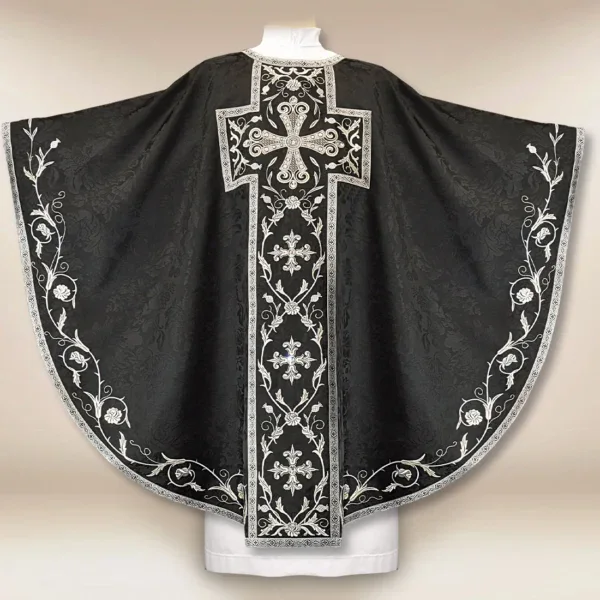 Embroidered chasuble "Massimo-Nero"