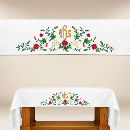 Tablecloth with front embroidery