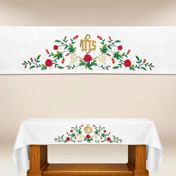 Tablecloth with front embroidery