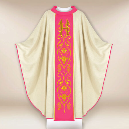 Ornat z haftowanym pasem różowym