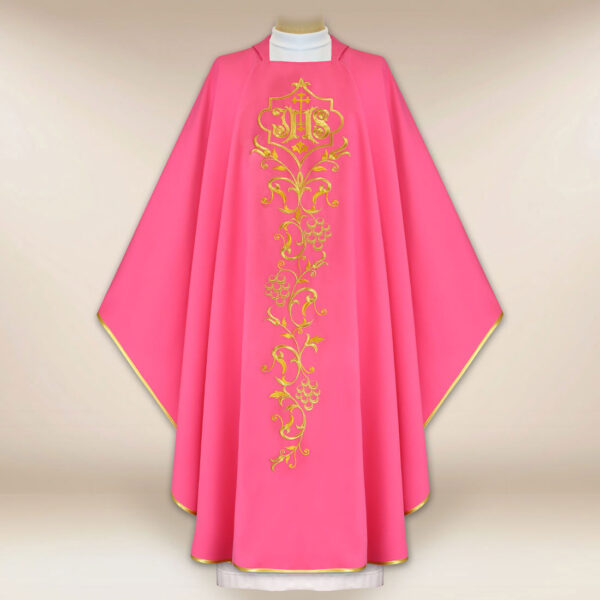 Ornat haftowany różowy “IHS”