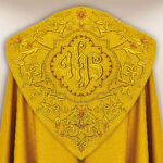 Embroidered altar cloth "Sanctus"