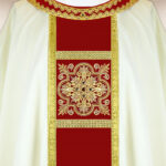 Ornat haftowany “Brillante-Vino”