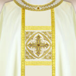 Ornat haftowany “Brillante-Bianco”