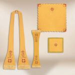 Embroidered Roman chasuble "Vaticano"