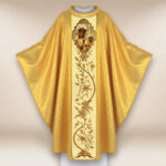 Ornat haftowany z wizerunkiem fotograficznym „Matka Boża Częstochowska”