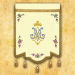 Double-sided embroidered banner with the image of the Immaculate Mother