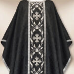 Ornat haftowany “Massimo-Nero”