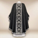 Ornat haftowany “Massimo-Nero”