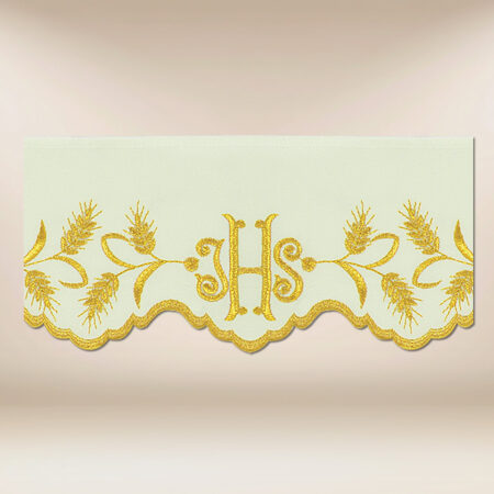 Ecru embroidered lace 590cm