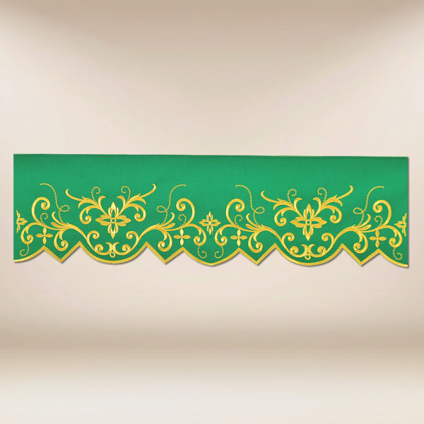 Embroidered green lace 590cm