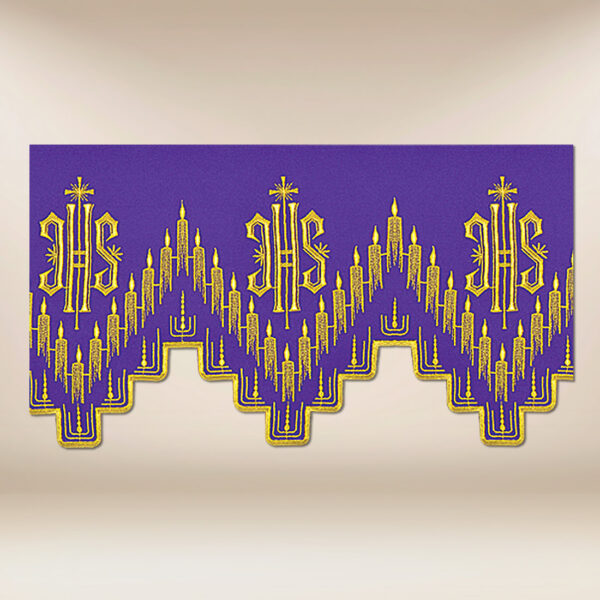 Embroidered lace in purple, 590 cm