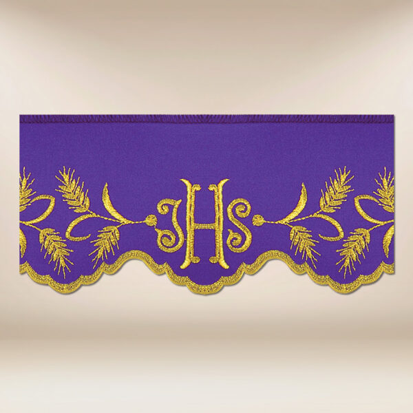 Embroidered lace in purple, 590 cm