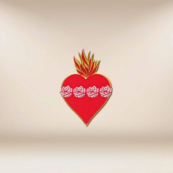 Embroidered appliqué "Heart with roses"