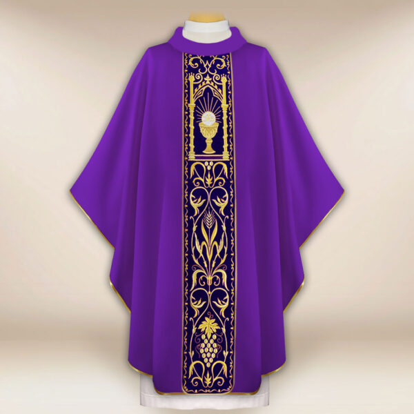 Ornat z haftowanym pasem pluszowym “Kielich”